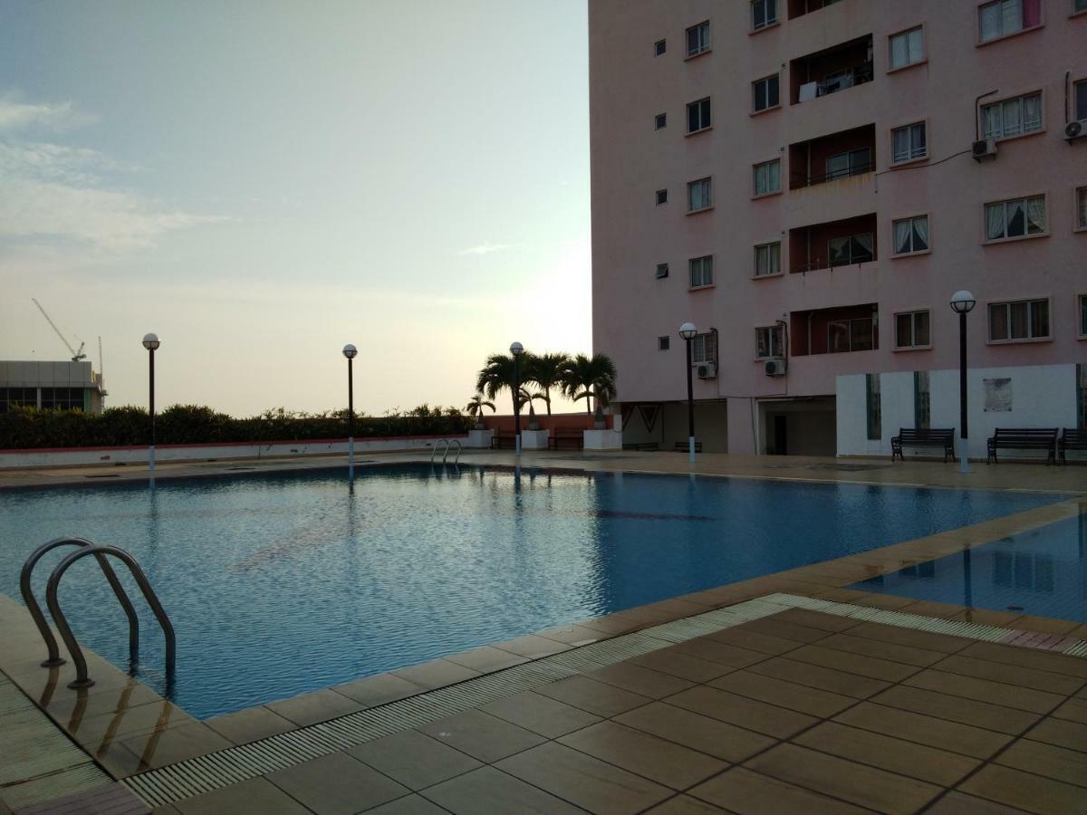 Plaza Melaka Raya Apartment Екстериор снимка