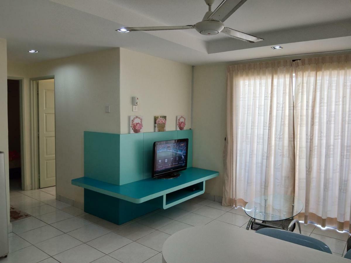 Plaza Melaka Raya Apartment Екстериор снимка
